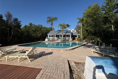 Condo in Palm Harbor, Florida, 2 bedrooms № 2112473 - photo 6