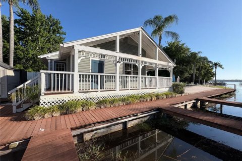 Condo in Palm Harbor, Florida, 2 bedrooms № 2112473 - photo 5