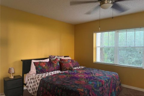 Condo in Palm Harbor, Florida, 2 bedrooms № 2112473 - photo 30