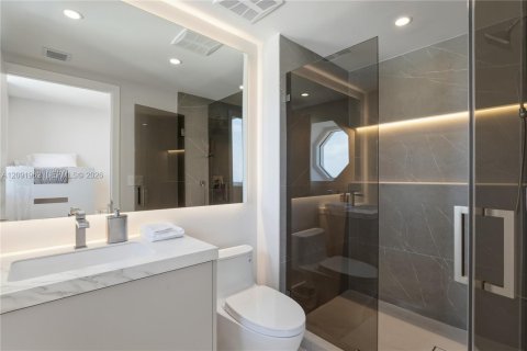 Copropriété à louer à Sunny Isles Beach, Floride: 4 chambres, 254.18 m2 № 2384999 - photo 29
