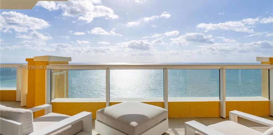 Condo à Sunny Isles Beach, Floride, 4 chambres  № 2384999