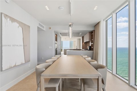 Copropriété à louer à Sunny Isles Beach, Floride: 4 chambres, 254.18 m2 № 2384999 - photo 20