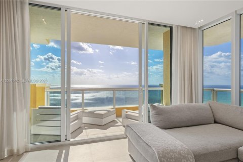 Copropriété à louer à Sunny Isles Beach, Floride: 4 chambres, 254.18 m2 № 2384999 - photo 12