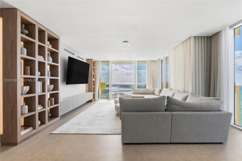 Copropriété à louer à Sunny Isles Beach, Floride: 4 chambres, 254.18 m2 № 2384999 - photo 11