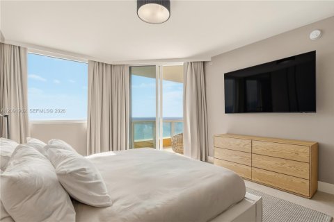 Copropriété à louer à Sunny Isles Beach, Floride: 4 chambres, 254.18 m2 № 2384999 - photo 15