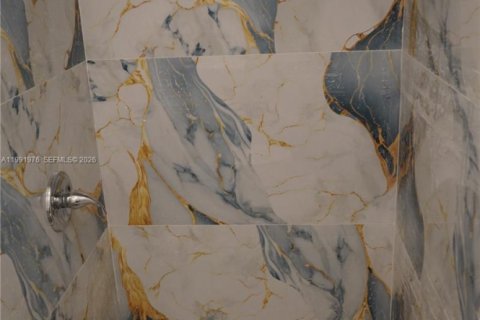 Propiedad comercial en alquiler en Miami, Florida, 1 dormitorio, 178.65 m2 № 2062824 - foto 27