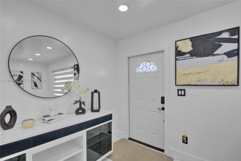 Villa ou maison à vendre à Miami, Floride: 4 chambres, 172.24 m2 № 2024109 - photo 6