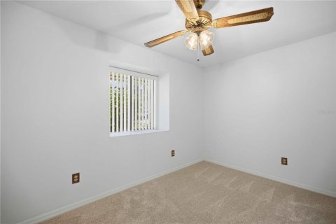 Villa ou maison à vendre à Belleview, Floride: 2 chambres, 86.21 m2 № 2210501 - photo 17