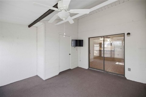 Villa ou maison à vendre à Belleview, Floride: 2 chambres, 86.21 m2 № 2210501 - photo 21
