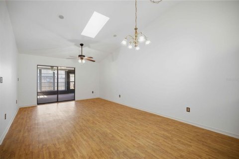 Villa ou maison à vendre à Belleview, Floride: 2 chambres, 86.21 m2 № 2210501 - photo 9