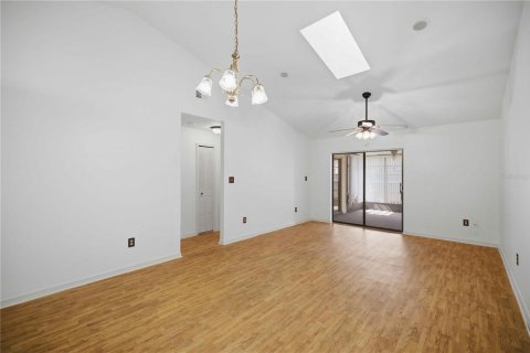Villa ou maison à vendre à Belleview, Floride: 2 chambres, 86.21 m2 № 2210501 - photo 10