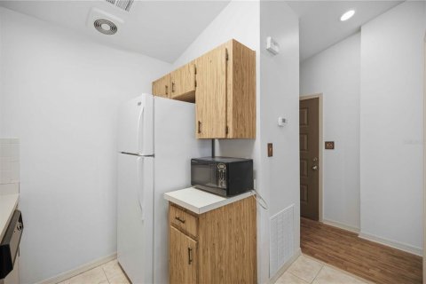 Villa ou maison à vendre à Belleview, Floride: 2 chambres, 86.21 m2 № 2210501 - photo 7