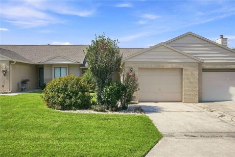 House in Belleview, Florida 2 bedrooms, 86.21 sq.m. № 2210501