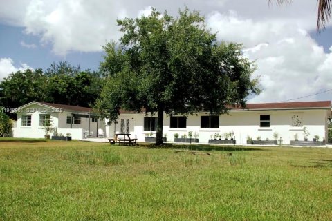 Villa ou maison à Homestead, Floride 4 chambres, 205.78 m2 № 2057316