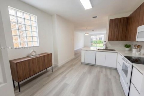 Touwnhouse à louer à Weston, Floride: 3 chambres, 164.62 m2 № 2041936 - photo 7