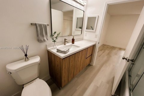 Touwnhouse à louer à Weston, Floride: 3 chambres, 164.62 m2 № 2041936 - photo 24