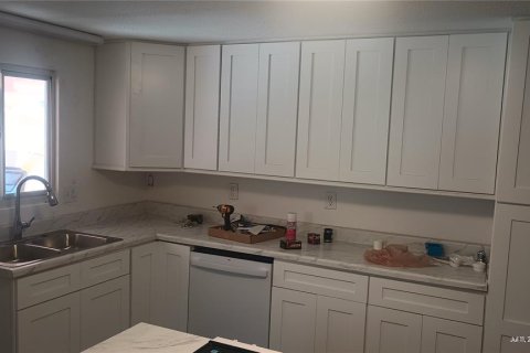 House in Port Orange, Florida 4 bedrooms, 154.31 sq.m. № 1884780 - photo 4