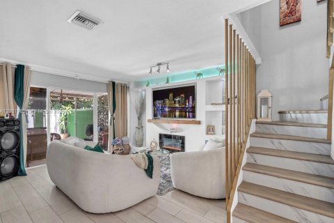 Touwnhouse à Deerfield Beach, Floride 2 chambres, 105.17 m2 № 2341188