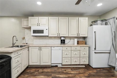 Villa ou maison à vendre à Dunnellon, Floride: 3 chambres, 212.56 m2 № 2122824 - photo 30