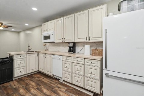 Villa ou maison à vendre à Dunnellon, Floride: 3 chambres, 212.56 m2 № 2122824 - photo 29