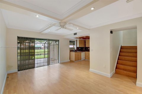Townhouse in Cooper City, Florida 3 bedrooms, 135.54 sq.m. № 1887168 - photo 26