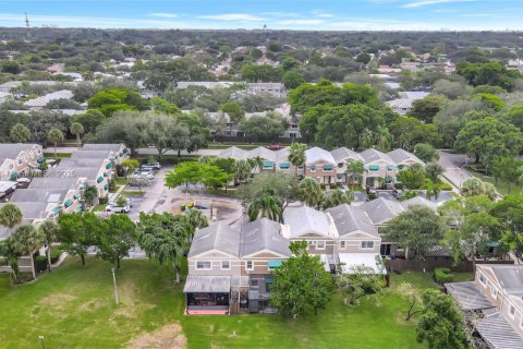 Townhouse in Cooper City, Florida 3 bedrooms, 135.54 sq.m. № 1887168 - photo 7