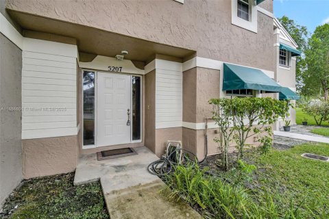Townhouse in Cooper City, Florida 3 bedrooms, 135.54 sq.m. № 1887168 - photo 17