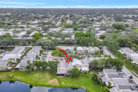 Townhouse in Cooper City, Florida 3 bedrooms, 135.54 sq.m. № 1887168 - photo 6
