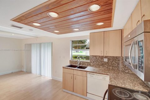 Townhouse in Cooper City, Florida 3 bedrooms, 135.54 sq.m. № 1887168 - photo 29