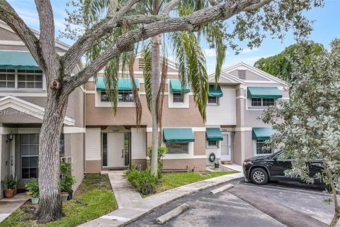 Townhouse in Cooper City, Florida 3 bedrooms, 135.54 sq.m. № 1887168 - photo 1