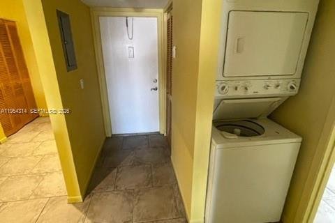 Condo in Miami, Florida, 2 bedrooms № 2153658 - photo 4