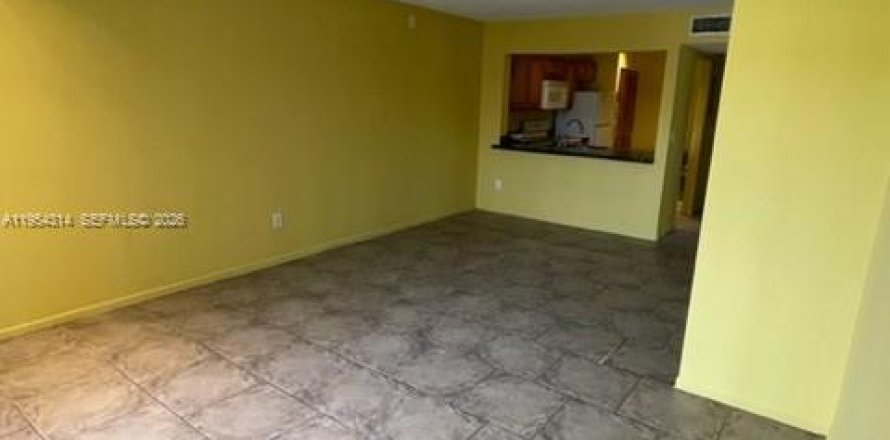 Condo in Miami, Florida, 2 bedrooms № 2153658