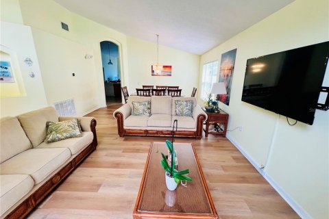 Casa en venta en Davenport, Florida, 4 dormitorios, 176.98 m2 № 1766989 - foto 5