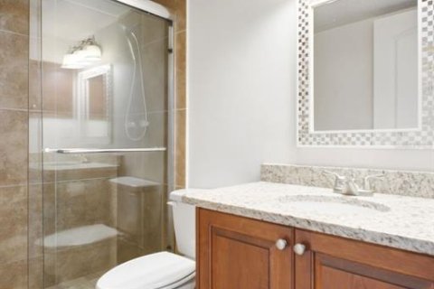 Купить кондоминиум в Тарпон-Спрингс, Флорида 6 комнат, 90.95м2, № 2151364 - фото 15