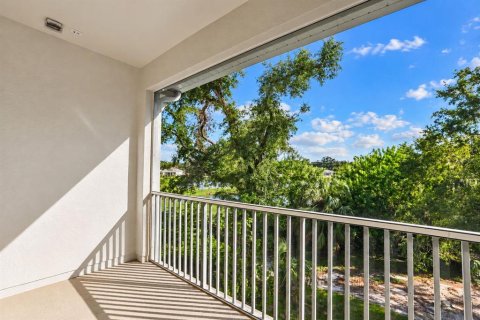 Touwnhouse à vendre à Palm Harbor, Floride: 3 chambres, 201.78 m2 № 2431649 - photo 17