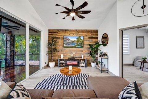 Купить виллу или дом в Паркленд, Флорида 3 спальни, 154.31м2, № 1955981 - фото 18