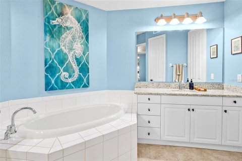 Condo in Punta Gorda, Florida, 2 bedrooms  № 2102964 - photo 22