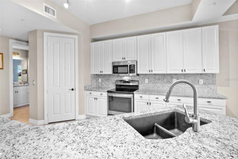 Condo in Punta Gorda, Florida, 2 bedrooms  № 2102964 - photo 7