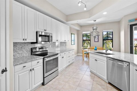 Condo in Punta Gorda, Florida, 2 bedrooms  № 2102964 - photo 4