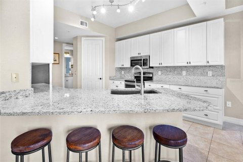 Condo in Punta Gorda, Florida, 2 bedrooms  № 2102964 - photo 2