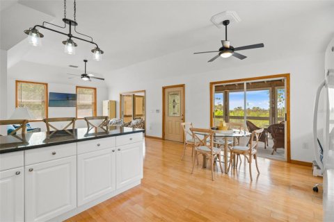 Casa en venta en Spring Hill, Florida, 2 dormitorios, 142.7 m2 № 2223575 - foto 18