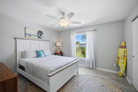 House in Port Charlotte, Florida 3 bedrooms, 152.36 sq.m. № 2208709 - photo 20