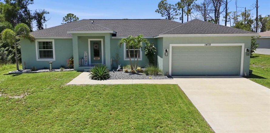 House in Port Charlotte, Florida 3 bedrooms, 152.36 sq.m. № 2208709