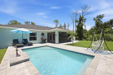 House in Port Charlotte, Florida 3 bedrooms, 152.36 sq.m. № 2208709 - photo 30