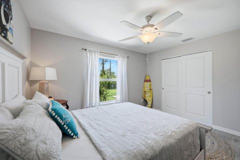 House in Port Charlotte, Florida 3 bedrooms, 152.36 sq.m. № 2208709 - photo 21