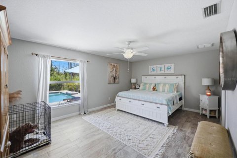 House in Port Charlotte, Florida 3 bedrooms, 152.36 sq.m. № 2208709 - photo 17