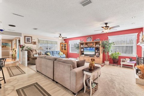 House in Sarasota, Florida 3 bedrooms, 230.49 sq.m. № 1744939 - photo 7