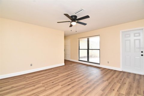 Casa en alquiler en Winter Park, Florida, 4 dormitorios, 174.1 m2 № 1906084 - foto 24