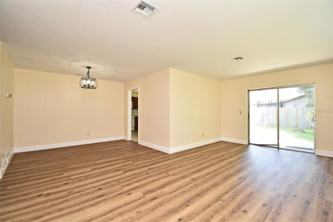 Casa en alquiler en Winter Park, Florida, 4 dormitorios, 174.1 m2 № 1906084 - foto 9