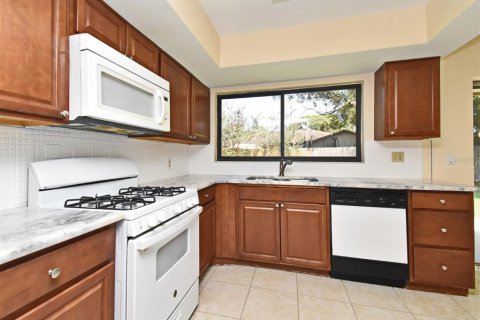 Casa en alquiler en Winter Park, Florida, 4 dormitorios, 174.1 m2 № 1906084 - foto 16